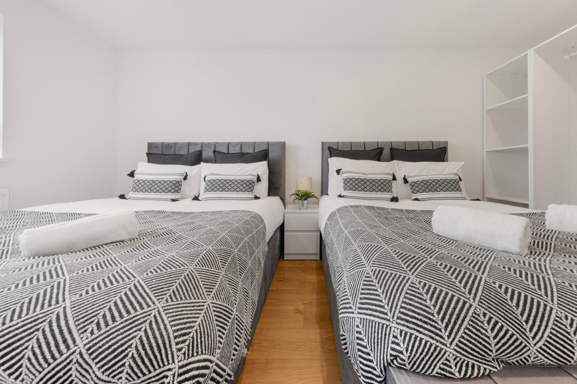 Stylish Nine Elms Vauxhall 1 Bedroom Londra